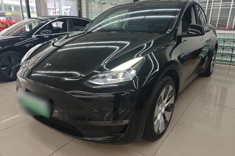 Used Tesla Model Y 2023 Long-Range All-Wheel-Drive Version Front Left 45 Deg