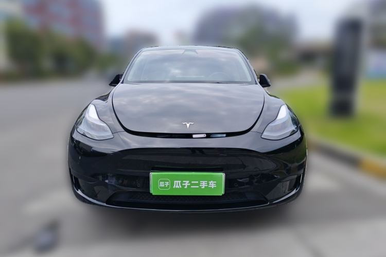 Used Tesla Model Y 2023 Rear-Wheel-Drive Version Front