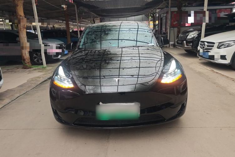 Used Tesla Model Y 2023 Rear-Wheel-Drive Version Front