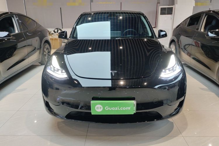 Used Tesla Model Y 2023 Rear-Wheel-Drive Version Front