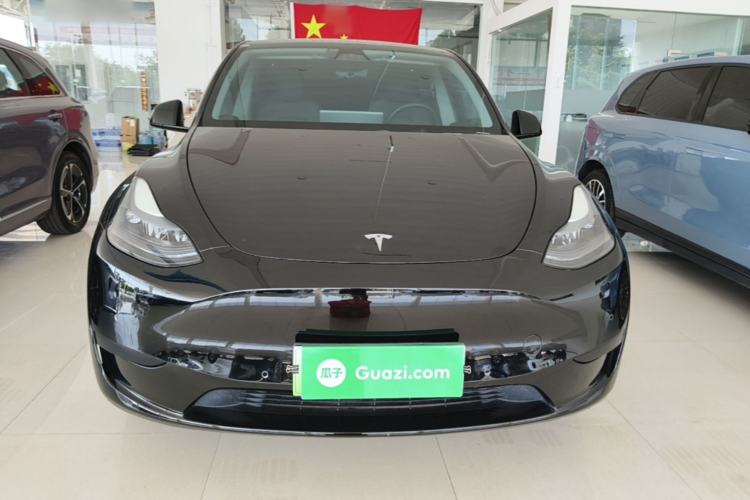 Used Tesla Model Y 2023 Rear-Wheel-Drive Version Front