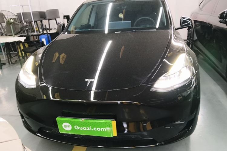 Used Tesla Model Y 2023 Rear-Wheel-Drive Version Front