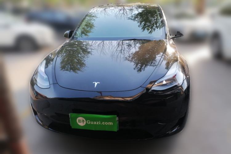 Used Tesla Model Y 2023 Rear-Wheel-Drive Version Front
