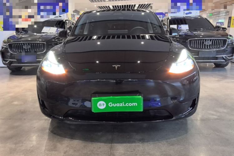 Used Tesla Model Y 2023 Rear-Wheel-Drive Version Front