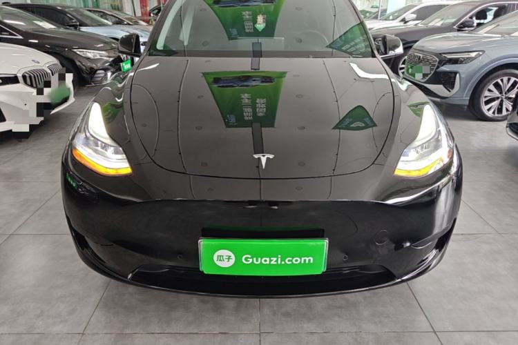 Used Tesla Model Y 2023 Rear-Wheel-Drive Version Front