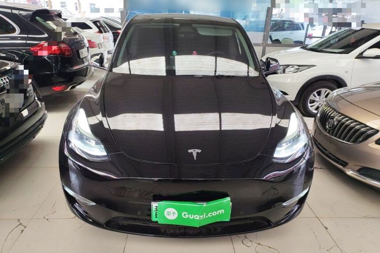 Used Tesla Model Y 2023 Long-Range All-Wheel-Drive Version Front
