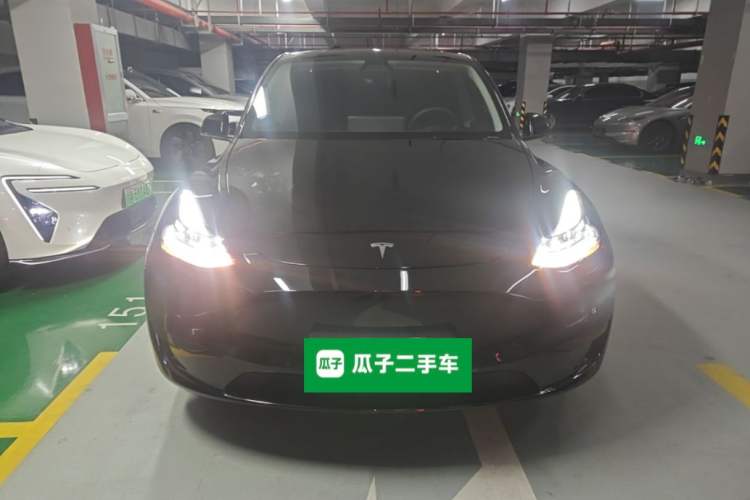 Used Tesla Model Y 2023 Rear-Wheel-Drive Version Front