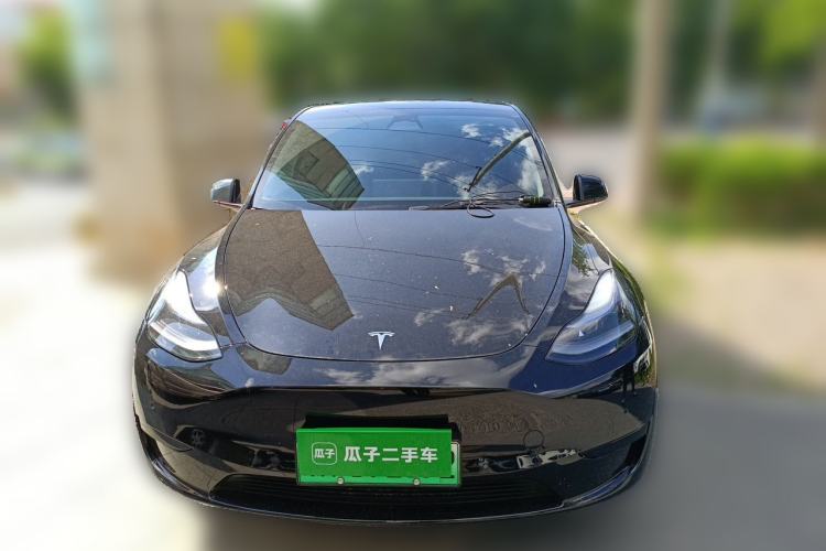 Used Tesla Model Y 2023 Rear-Wheel-Drive Version Front