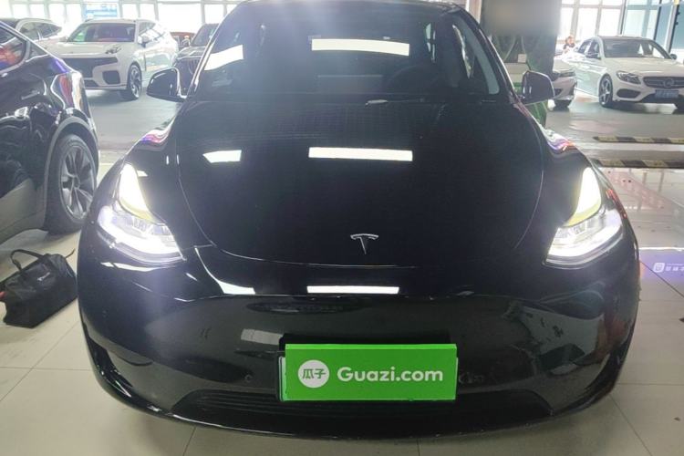 Used Tesla Model Y 2023 Rear-Wheel-Drive Version Front