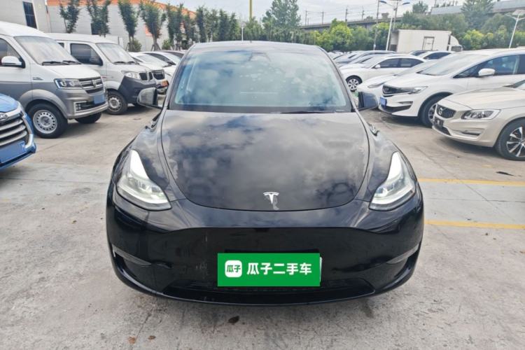 Used Tesla Model Y 2023 Long-Range All-Wheel-Drive Version Front