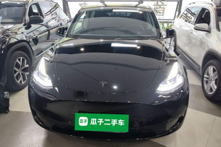 Used Tesla Model Y 2023 Rear-Wheel-Drive Version Front