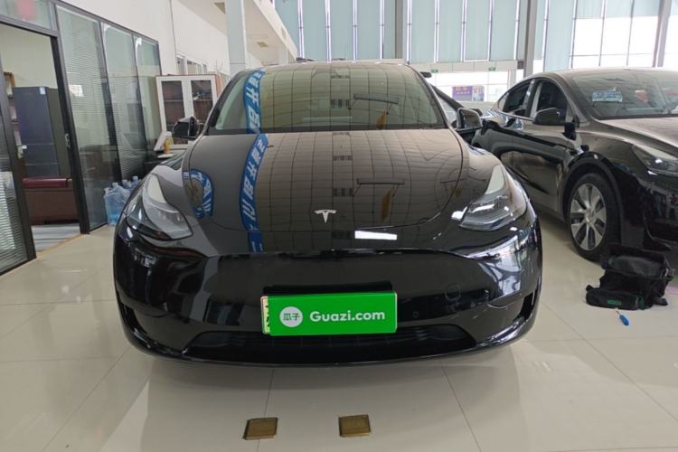 Used Tesla Model Y 2023 Rear-Wheel-Drive Version Front
