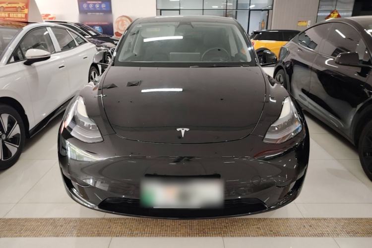 Used Tesla Model Y 2023 Rear-Wheel-Drive Version Front