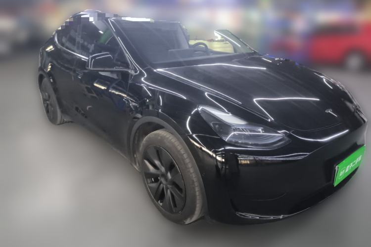 Used Tesla Model Y 2023 Rear-Wheel-Drive Version Front Right 45 Deg