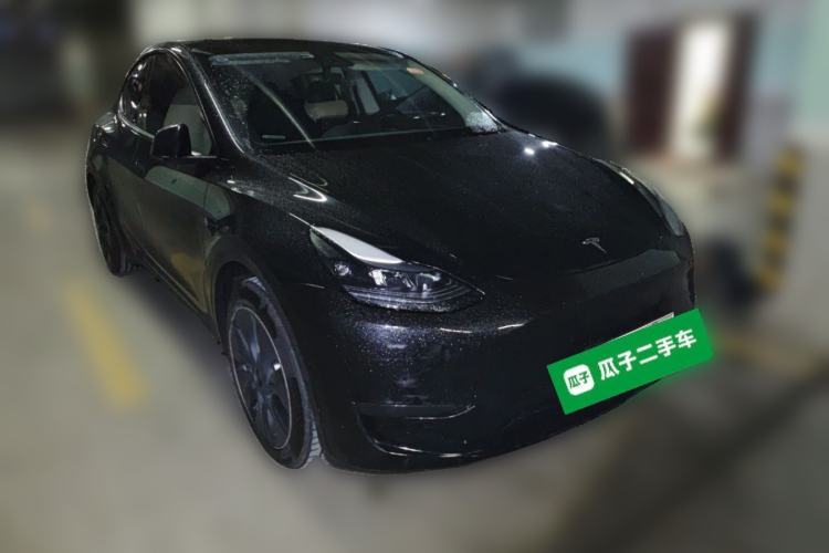 Used Tesla Model Y 2023 Rear-Wheel-Drive Version Front Right 45 Deg