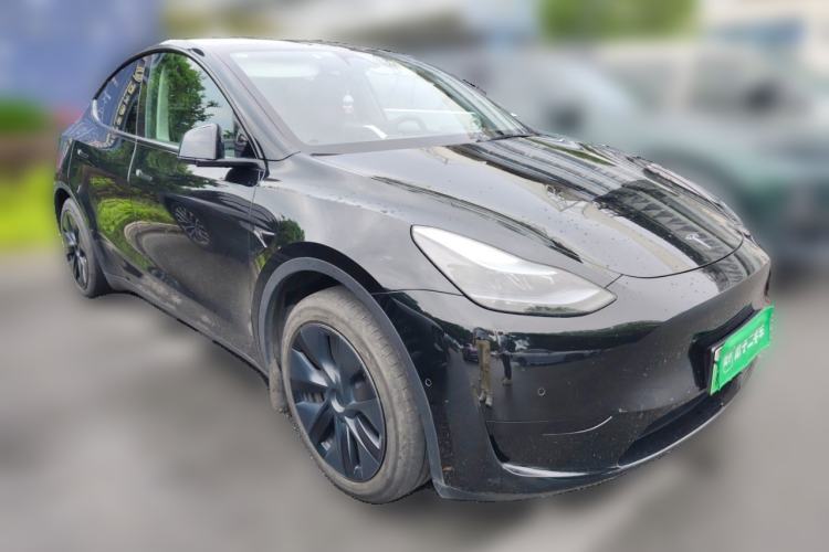 Used Tesla Model Y 2023 Rear-Wheel-Drive Version Front Right 45 Deg