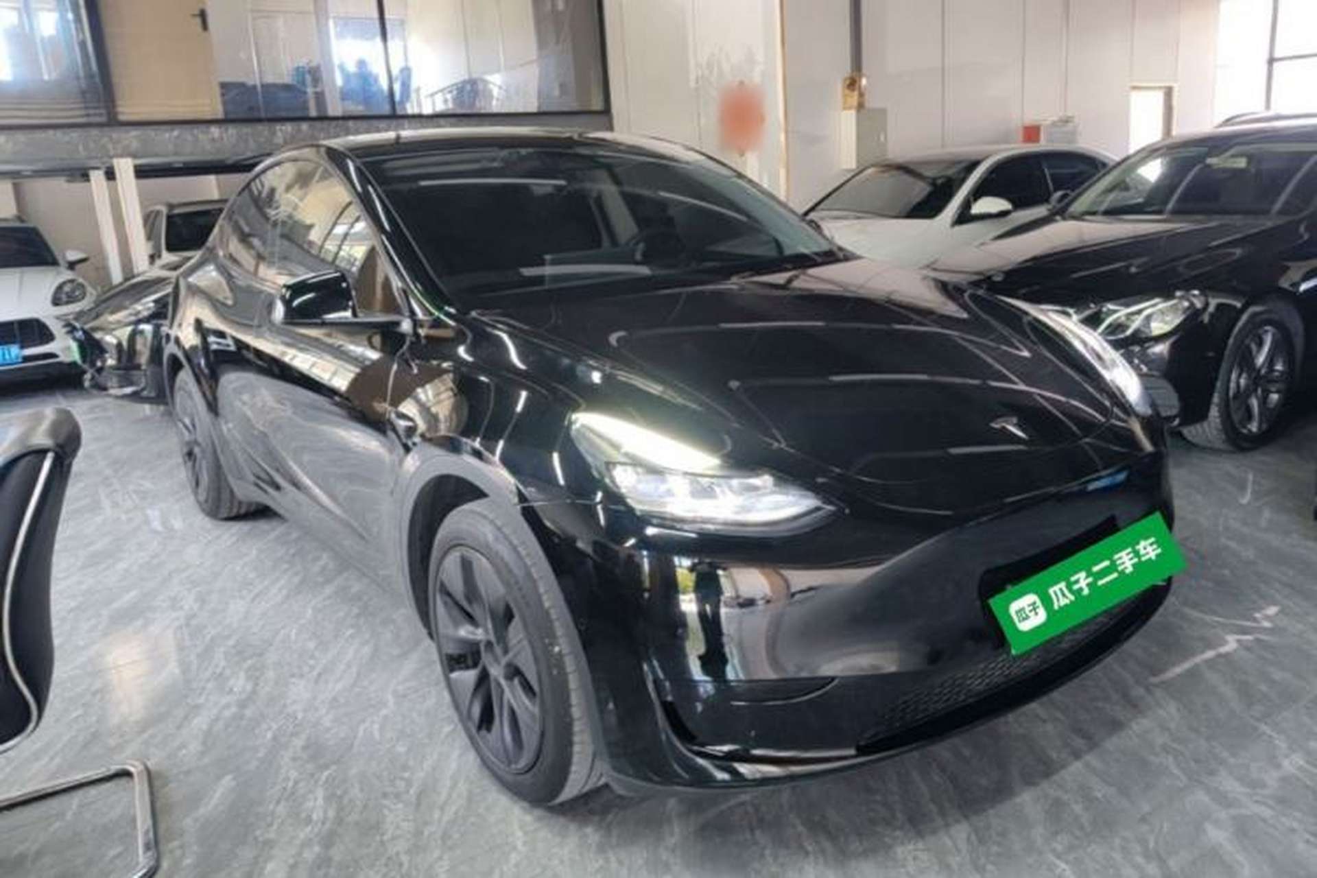 Used Tesla Model Y 2023 Rear-Wheel-Drive Version Front Right 45 Deg