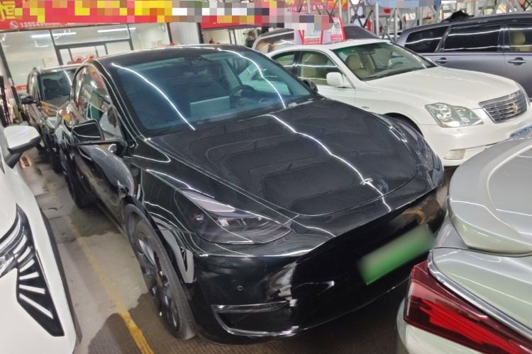 Used Tesla Model Y 2023 High-Performance All-Wheel-Drive Version Front Right 45 Deg