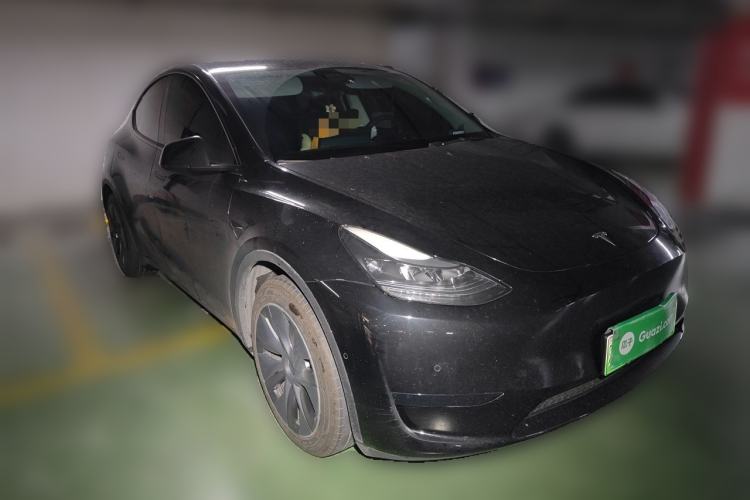 Used Tesla Model Y 2023 Rear-Wheel-Drive Version Front Right 45 Deg