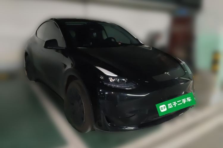 Used Tesla Model Y 2023 Rear-Wheel-Drive Version Front Right 45 Deg