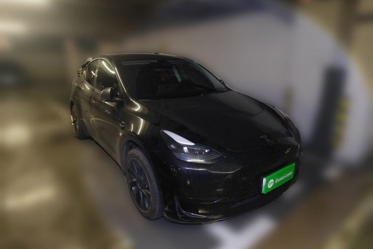 Used Tesla Model Y 2023 Rear-Wheel-Drive Version Front Right 45 Deg