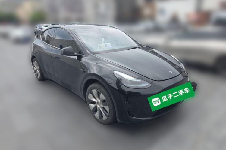 Used Tesla Model Y 2023 Rear-Wheel-Drive Version Front Right 45 Deg