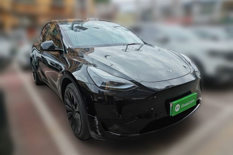 Used Tesla Model Y 2023 Rear-Wheel-Drive Version Front Right 45 Deg