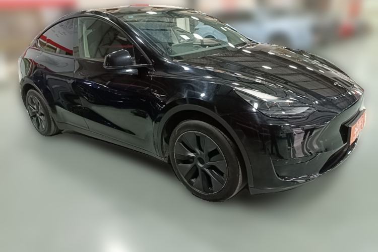 Used Tesla Model Y 2023 Rear-Wheel-Drive Version Front Right 45 Deg