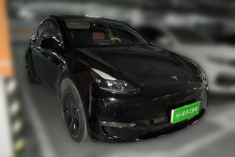 Used Tesla Model Y 2023 Rear-Wheel-Drive Version Front Right 45 Deg