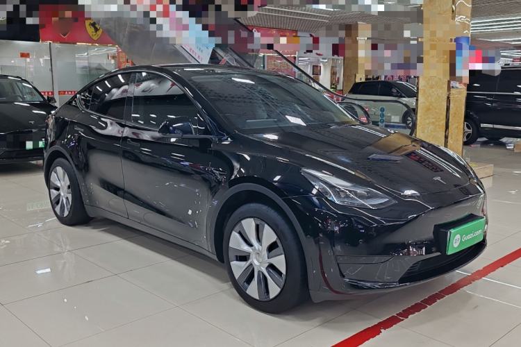 Used Tesla Model Y 2023 Rear-Wheel-Drive Version Front Right 45 Deg
