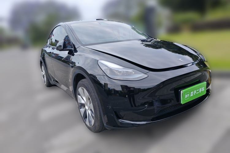 Used Tesla Model Y 2023 Rear-Wheel-Drive Version Front Right 45 Deg