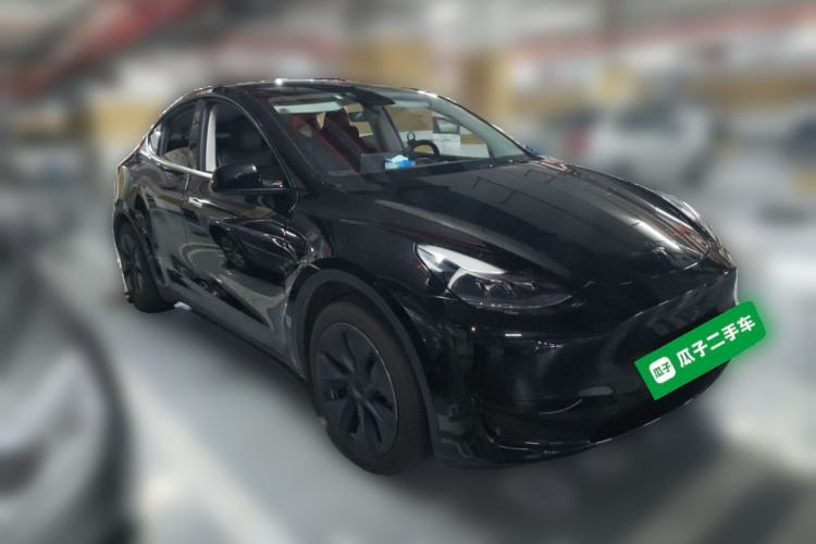 Used Tesla Model Y 2023 Rear-Wheel-Drive Version Front Right 45 Deg