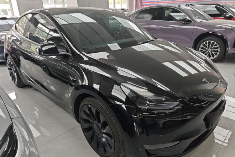 Used Tesla Model Y 2023 High-Performance All-Wheel-Drive Version Front Right 45 Deg