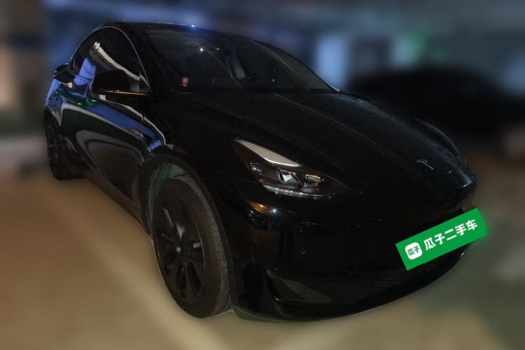 Used Tesla Model Y 2023 Rear-Wheel-Drive Version Front Right 45 Deg