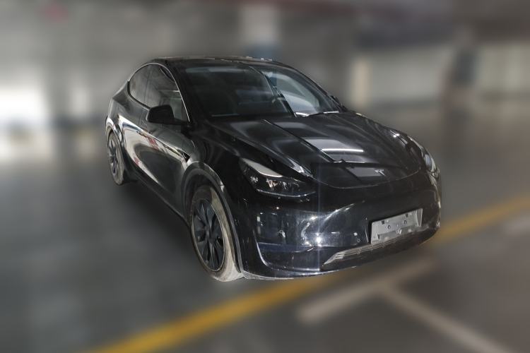 Used Tesla Model Y 2023 Rear-Wheel-Drive Version Front Right 45 Deg