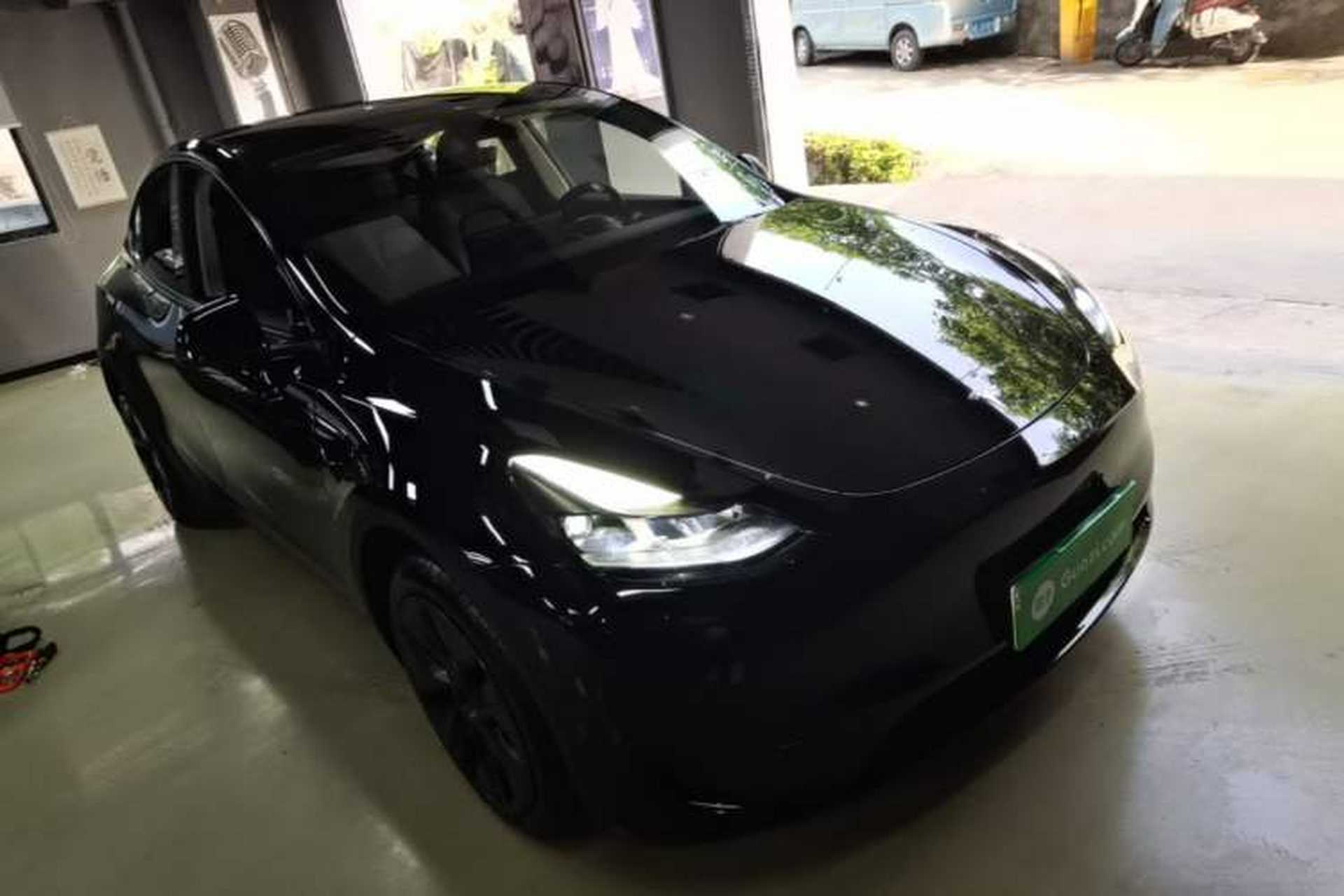 Used Tesla Model Y 2023 Rear-Wheel-Drive Version Front Right 45 Deg