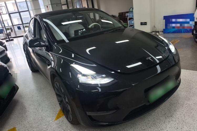 Used Tesla Model Y 2023 High-Performance All-Wheel-Drive Version Front Right 45 Deg