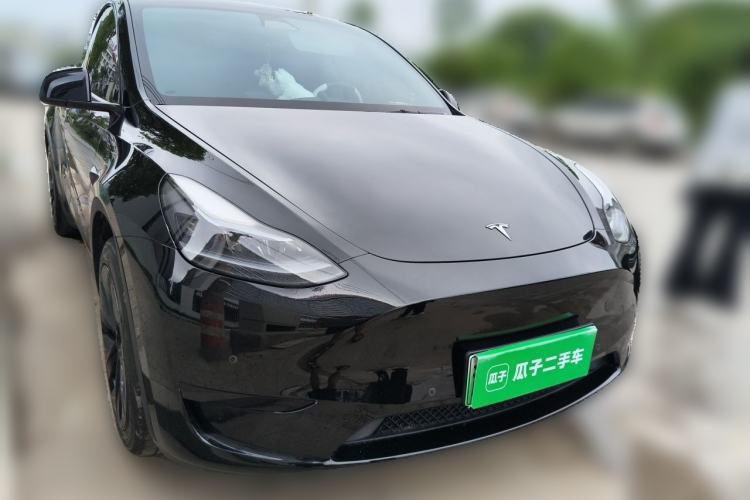 Used Tesla Model Y 2023 Rear-Wheel-Drive Version Front Right 45 Deg