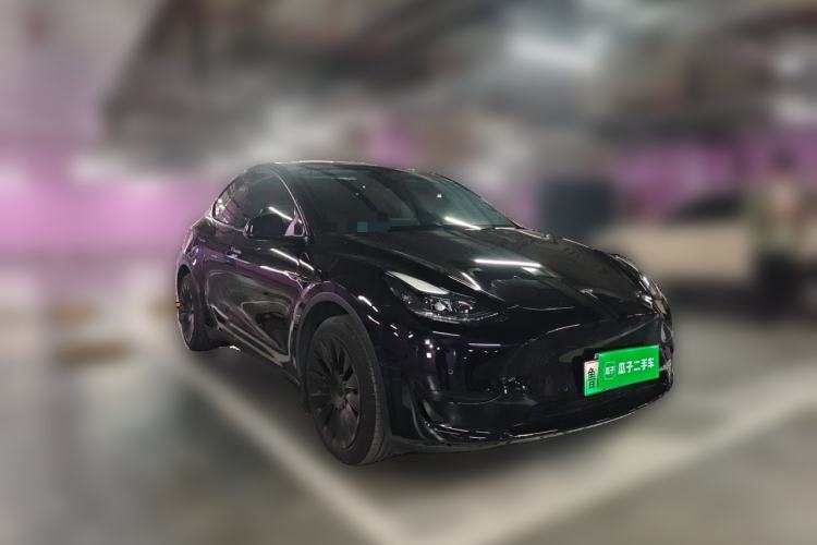 Used Tesla Model Y 2023 Rear-Wheel-Drive Version Front Right 45 Deg
