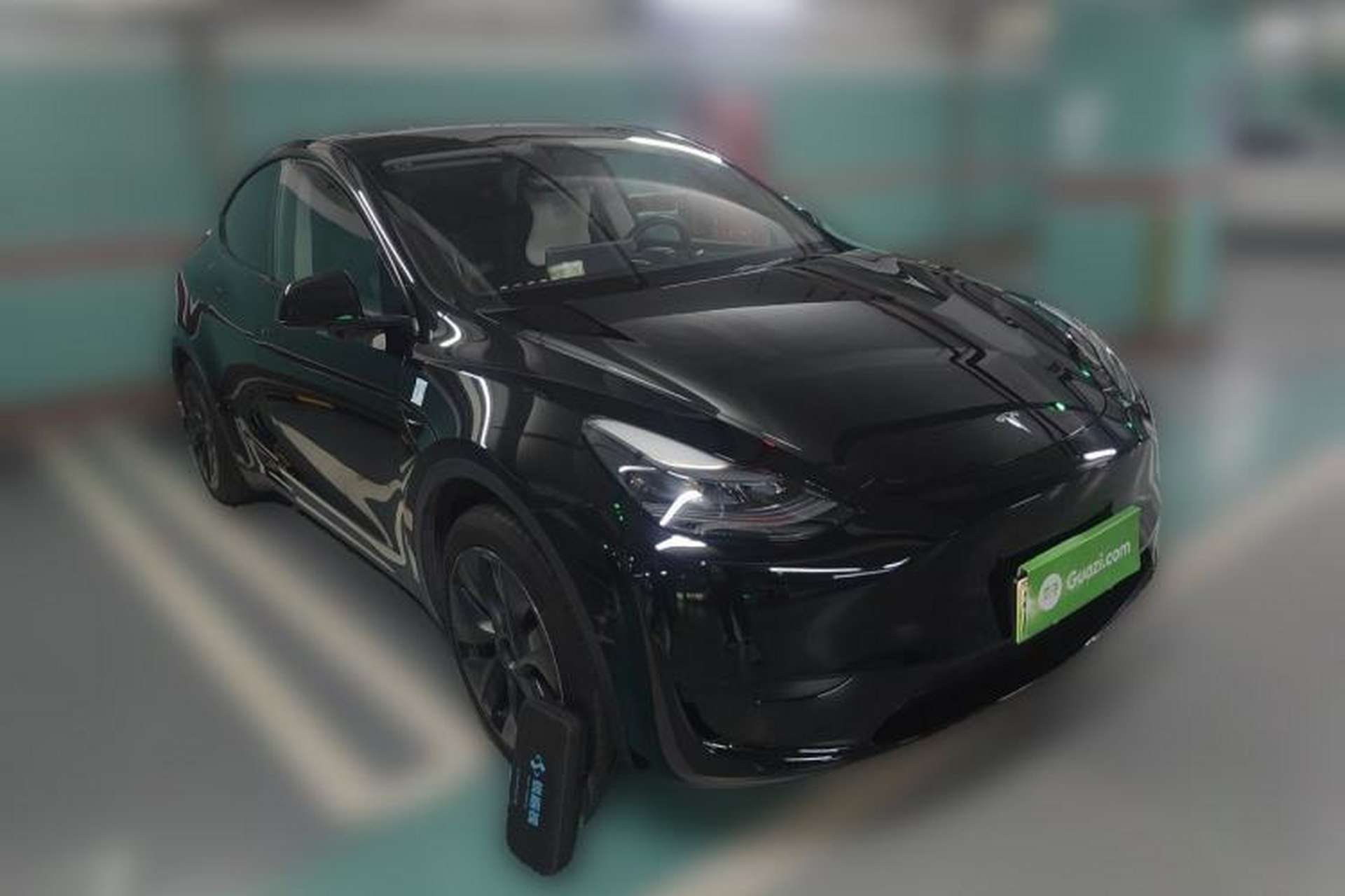 Used Tesla Model Y 2023 Rear-Wheel-Drive Version Front Right 45 Deg