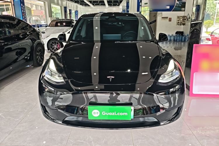Used Tesla Model Y 2023 Rear-Wheel-Drive Version Front
