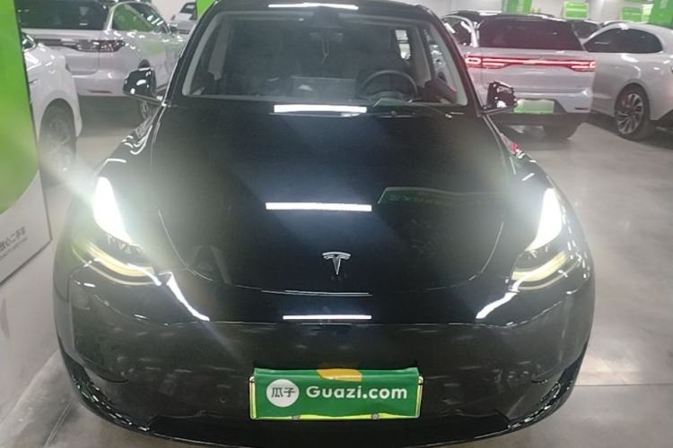 Used Tesla Model Y 2023 Rear-Wheel-Drive Version Front