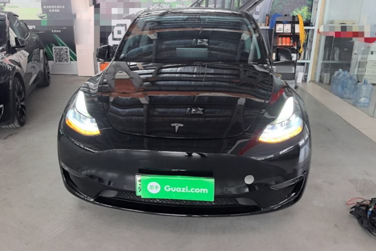 Used Tesla Model Y 2023 Long-Range All-Wheel-Drive Version Front