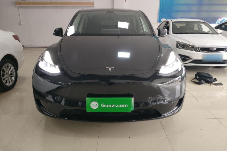 Used Tesla Model Y 2023 Rear-Wheel-Drive Version Front