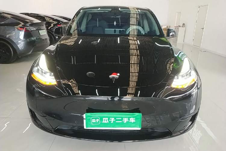 Used Tesla Model Y 2023 Rear-Wheel-Drive Version Front