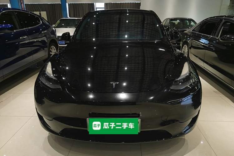 Used Tesla Model Y 2023 Rear-Wheel-Drive Version Front