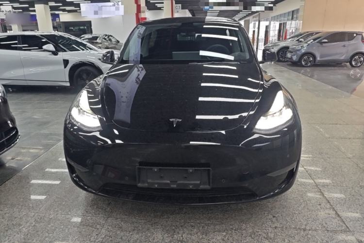 Used Tesla Model Y 2023 Long-Range All-Wheel-Drive Version Front