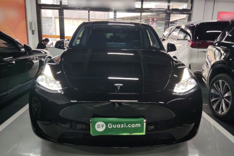 Used Tesla Model Y 2023 Rear-Wheel-Drive Version Front