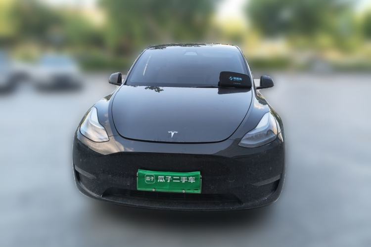 Used Tesla Model Y 2023 High-Performance All-Wheel-Drive Version Front