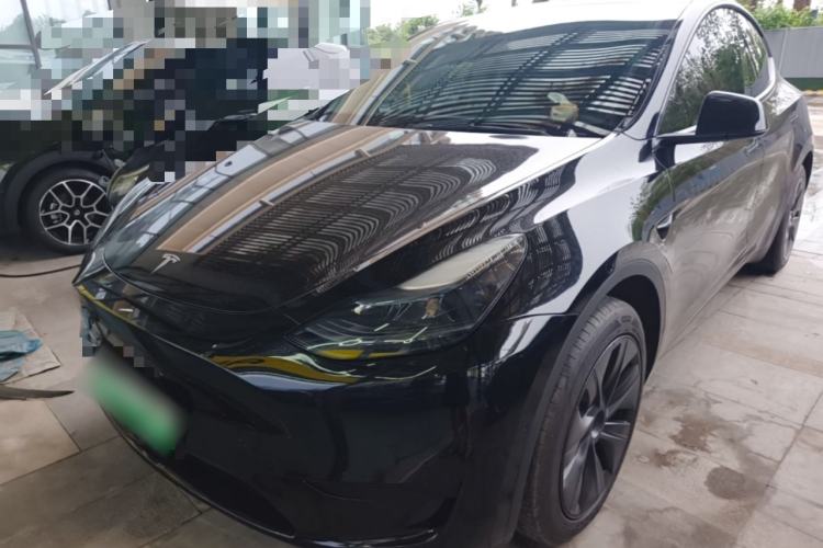 Used Tesla Model Y 2023 Rear-Wheel-Drive Version Front